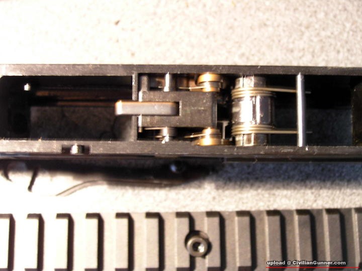 mp7inside0033sf1.jpg