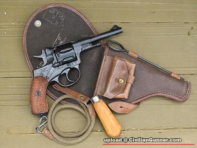 the-model-1895-nagant-revolver-21251702.jpg