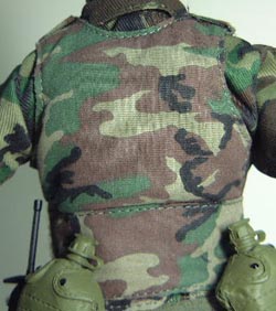 sniperjungle_vest.jpg (25562 bytes)